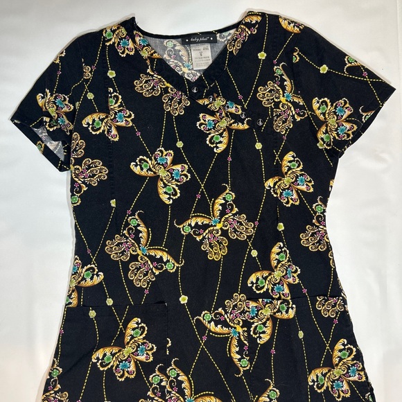 Baby Phat Scrub Top Women’s Small. Black Beautiful, Intricate Butterfly Pattern. - Picture 3 of 7